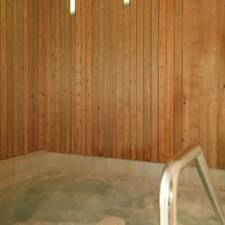 Chalet Camping Vilanova Park 3