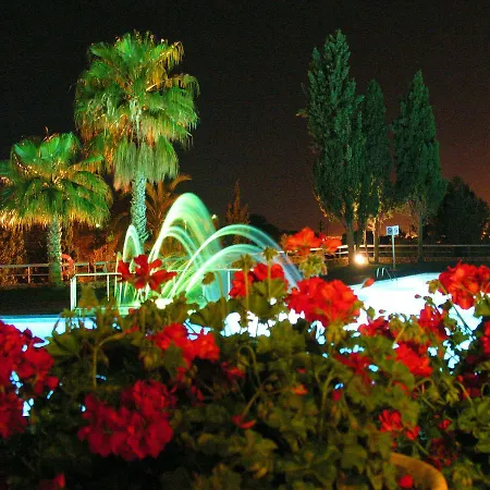 Chalet Camping Vilanova Park 3 * Castellet